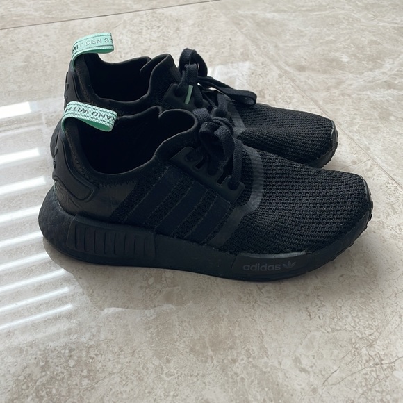 Adidas NMD_R1 Mint Glow - Picture 2 of 4